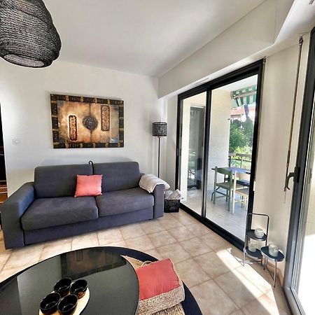 Appartement Plage Et Nature Saint-Raphaël Екстериор снимка