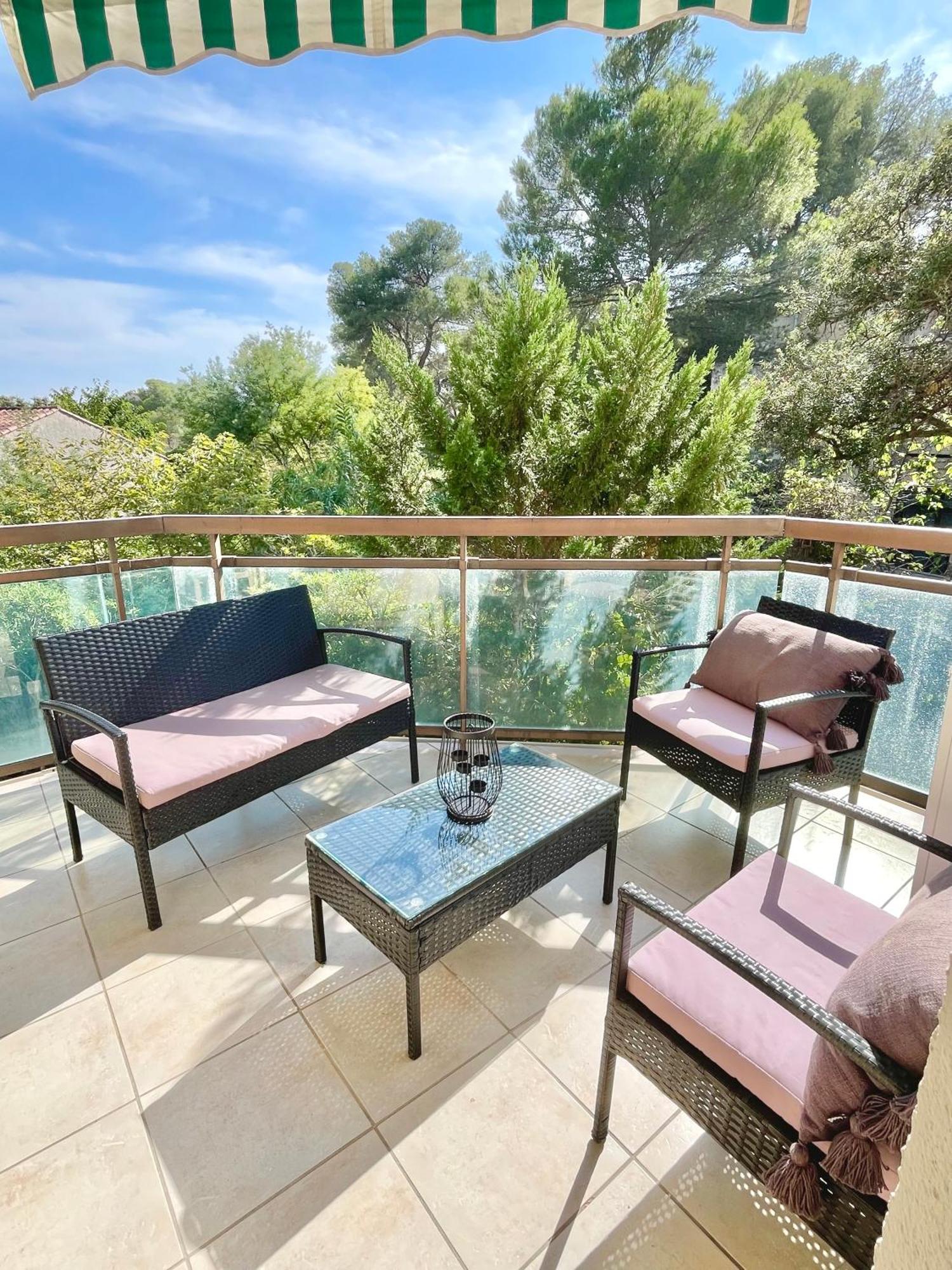 Appartement Plage Et Nature Saint-Raphaël Екстериор снимка