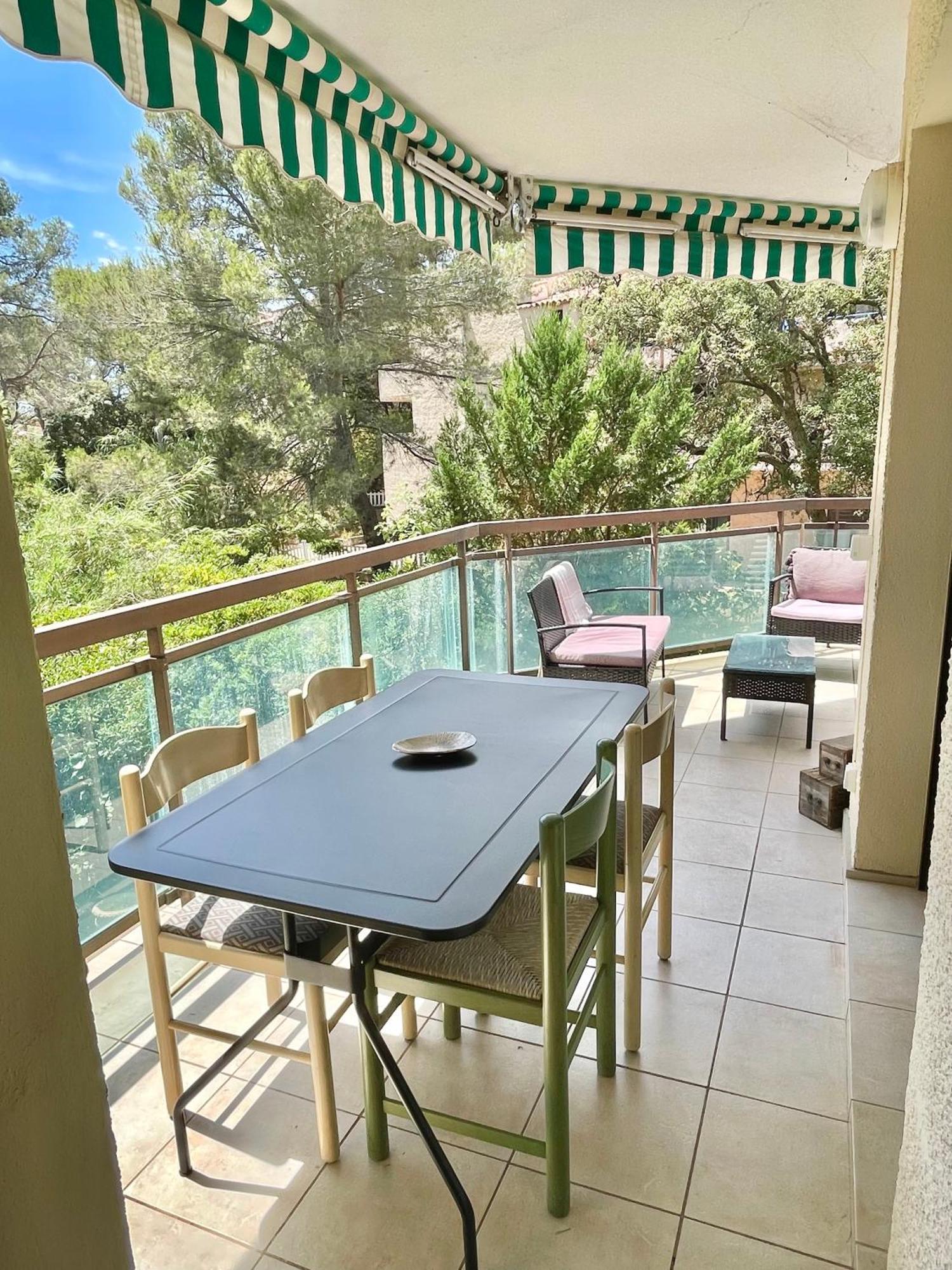 Appartement Plage Et Nature Saint-Raphaël Екстериор снимка
